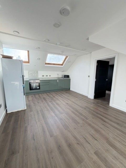 Property photo 3 of 9 2