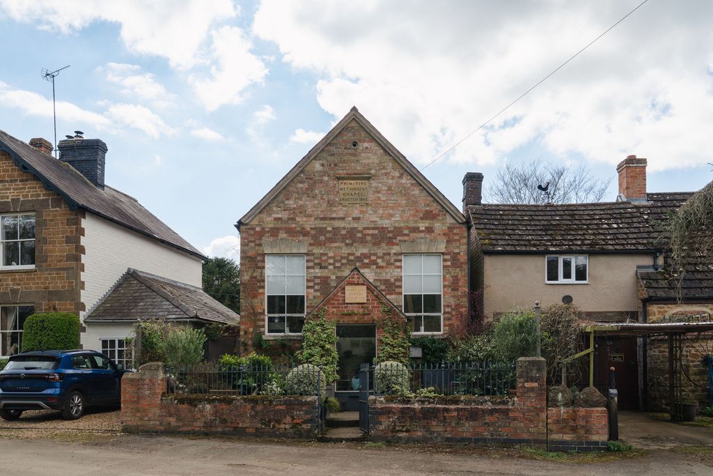 Property photo 2 of 29 336571 - West End Chapel Amends.Jpg