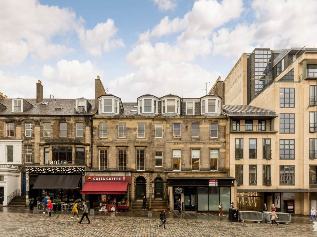 Property photo 1 of 11 60487_Ext-Castlest2