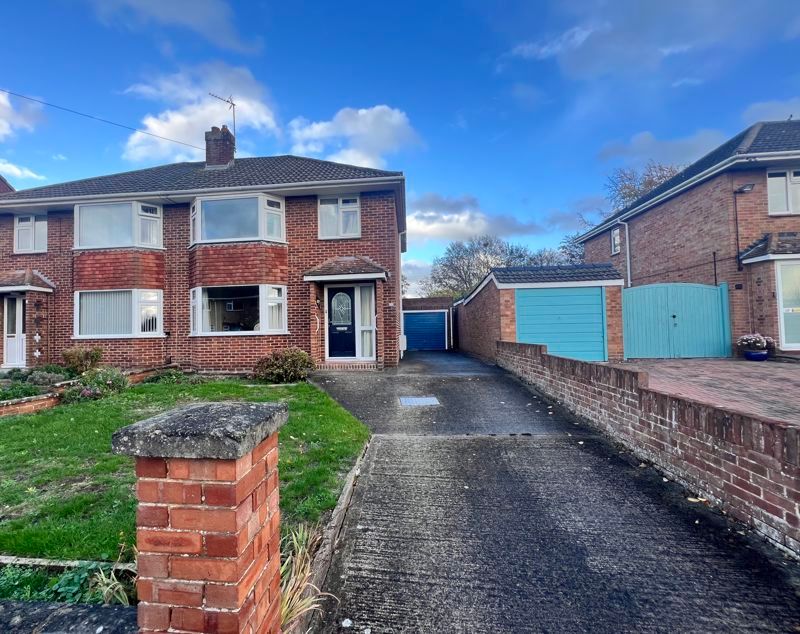 Property photo 1 of 14 Photo 9