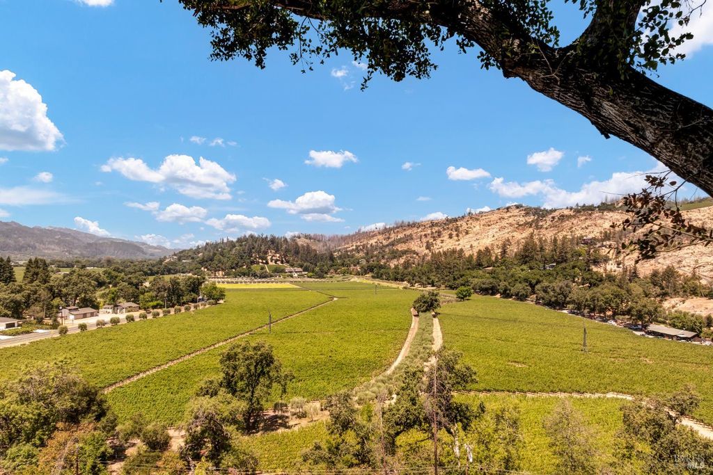 Property photo 2 of 43