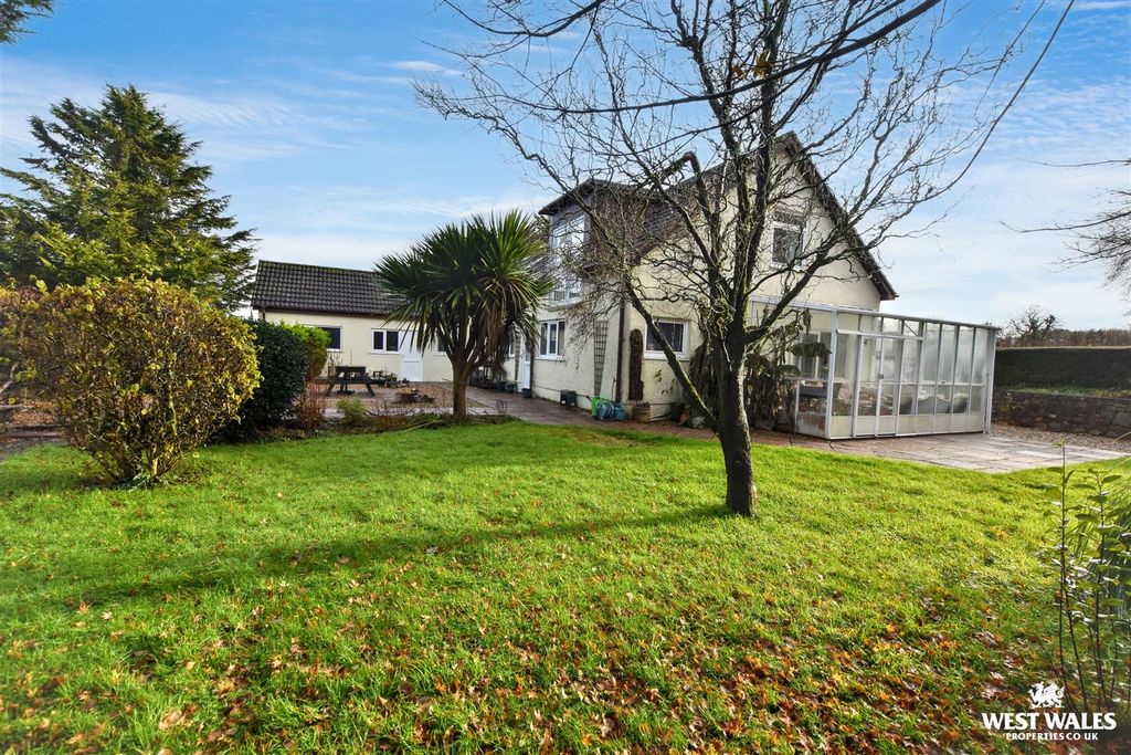 Property photo 1 of 25 19 (77).Jpg