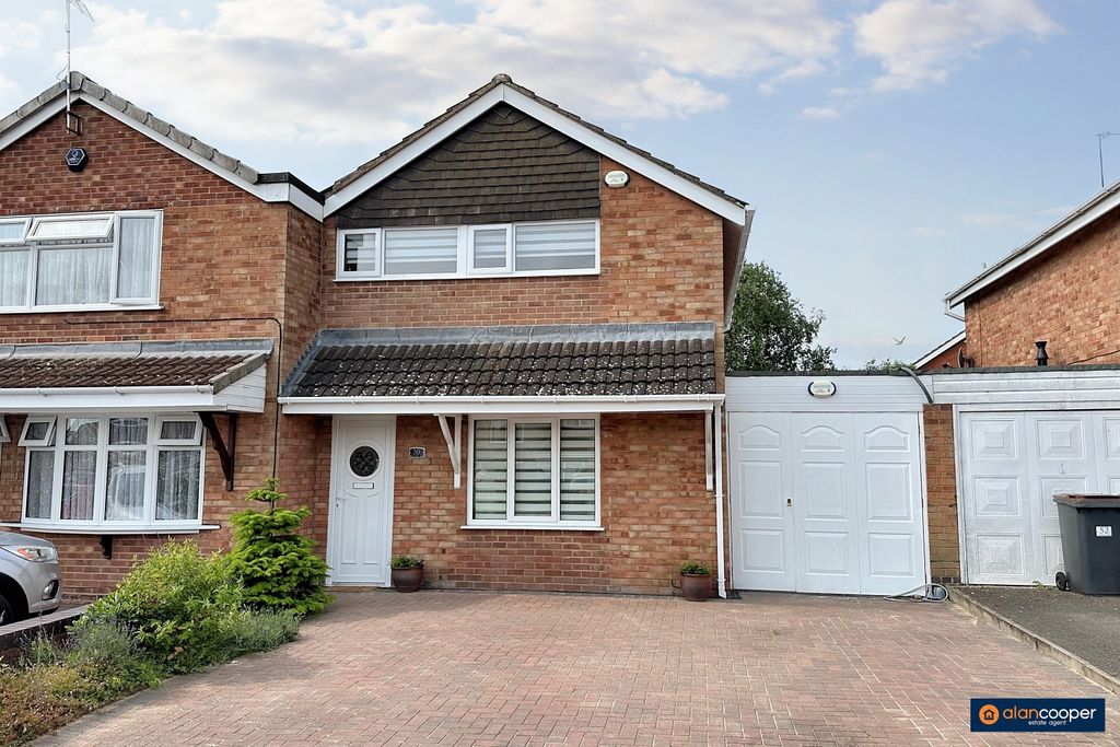 Property photo 1 of 16 4249953