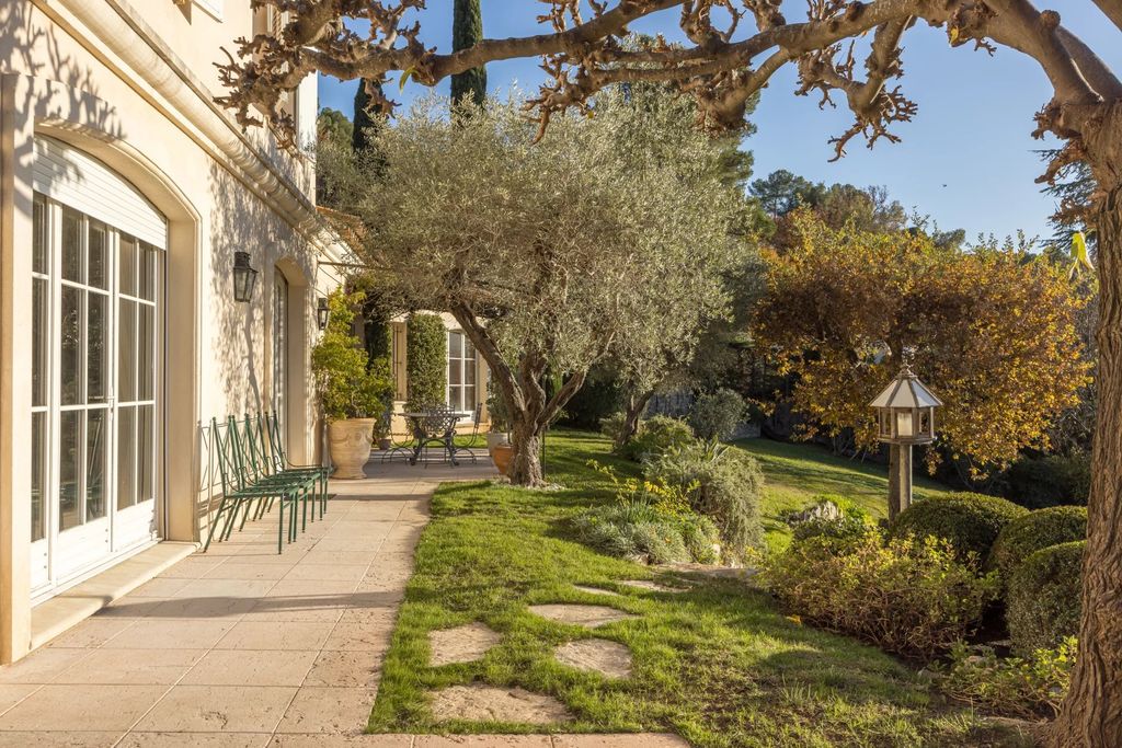 Property photo 3 of 8