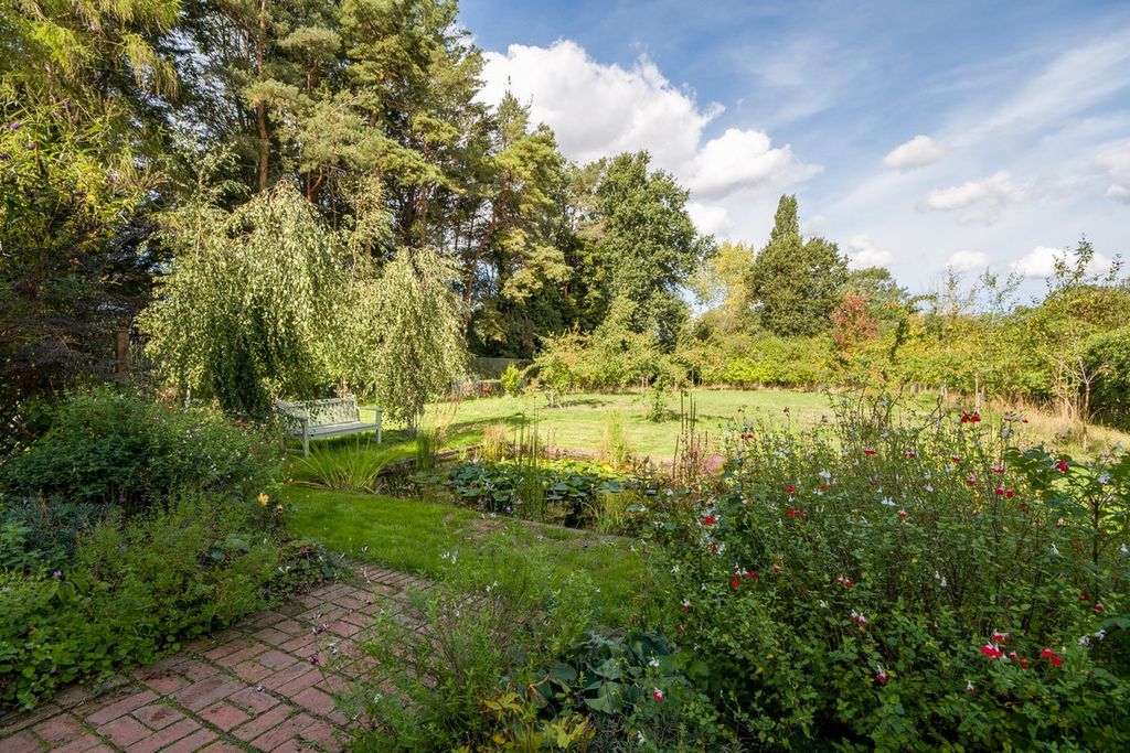 Property photo 3 of 41
