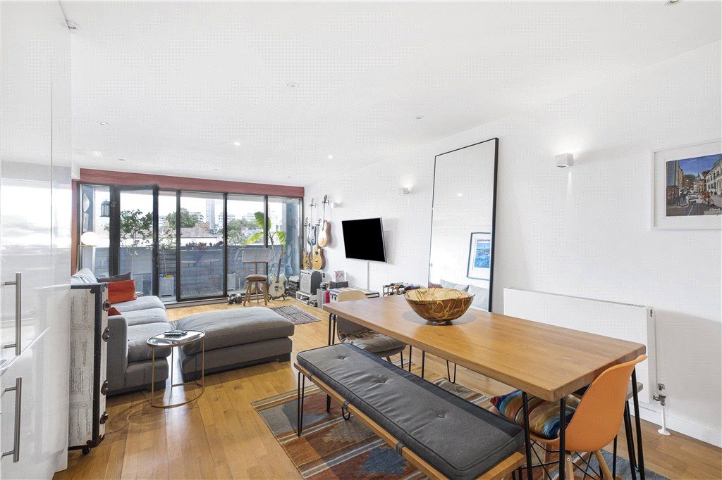 Property photo 3 of 13 Reception Room