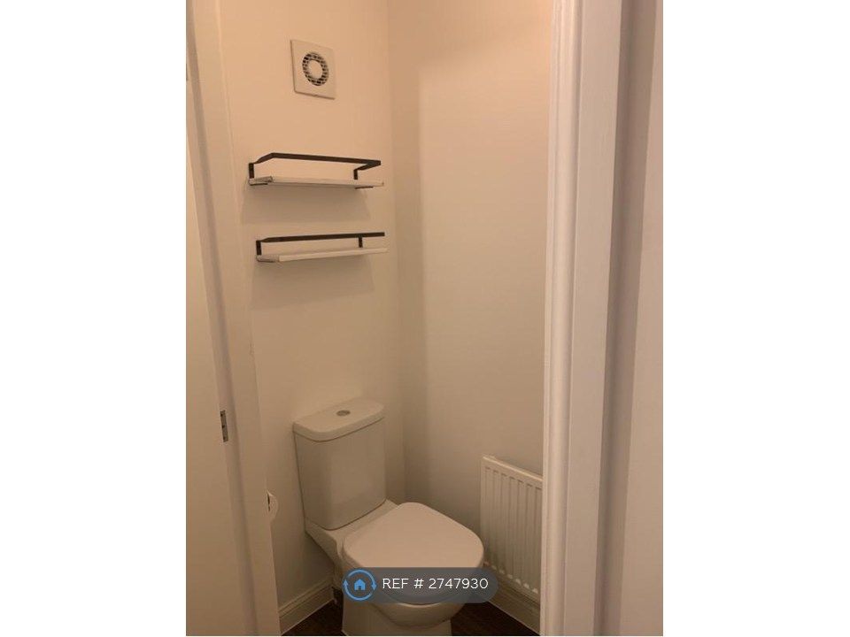 Property photo 2 of 7 Wc