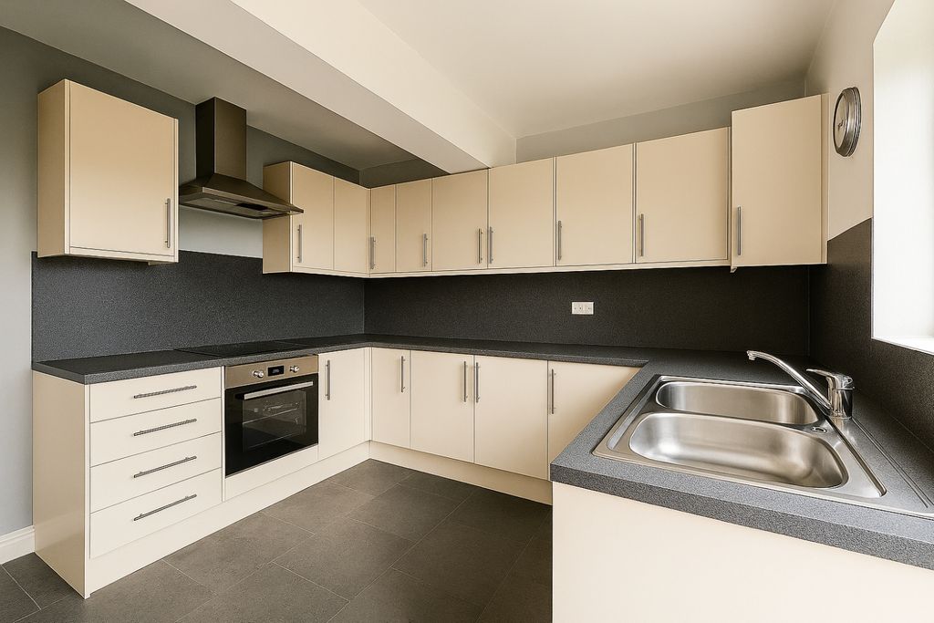 Property photo 3 of 5 Designer (61)