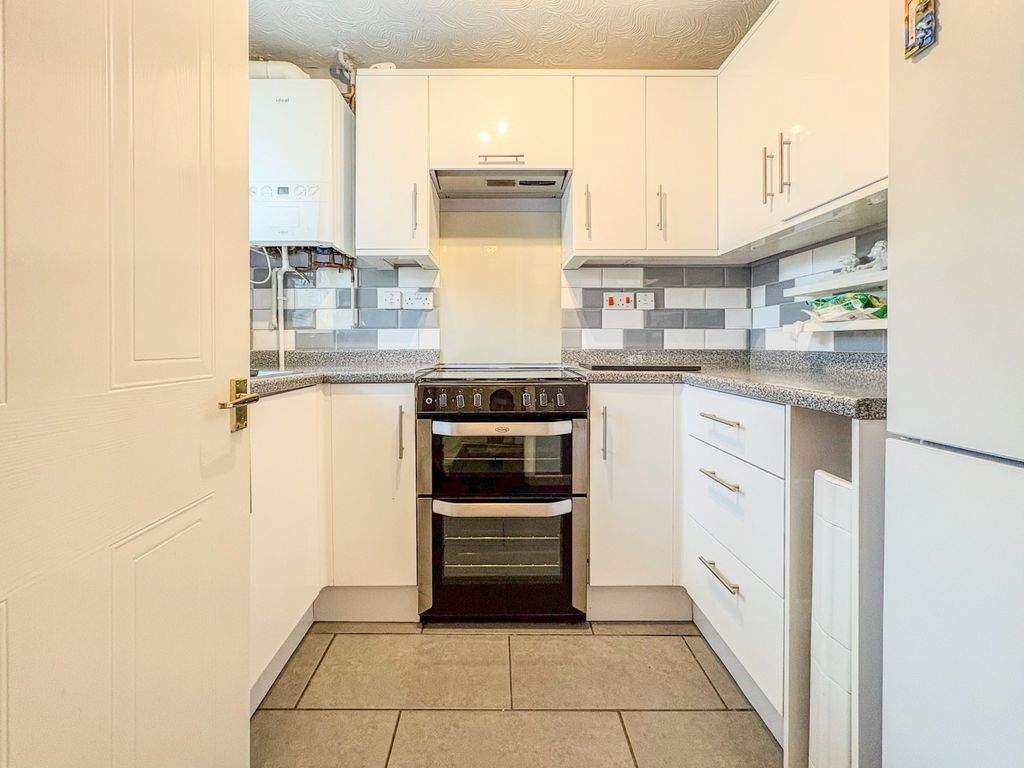 Property photo 2 of 20 5075964