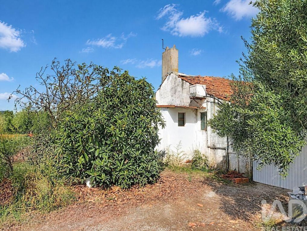 Property photo 3 of 40