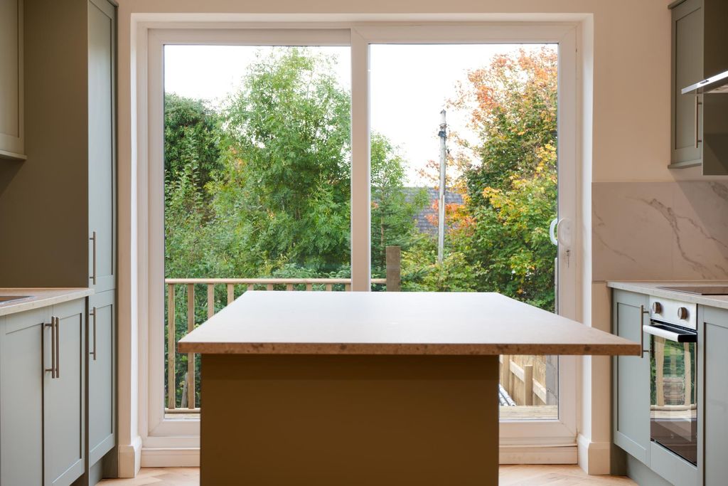 Property photo 2 of 23 Property Photo