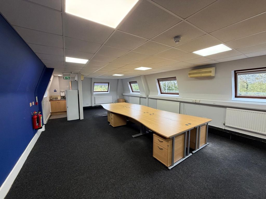 Property photo 3 of 5