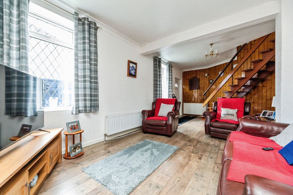 Property photo 2 of 14