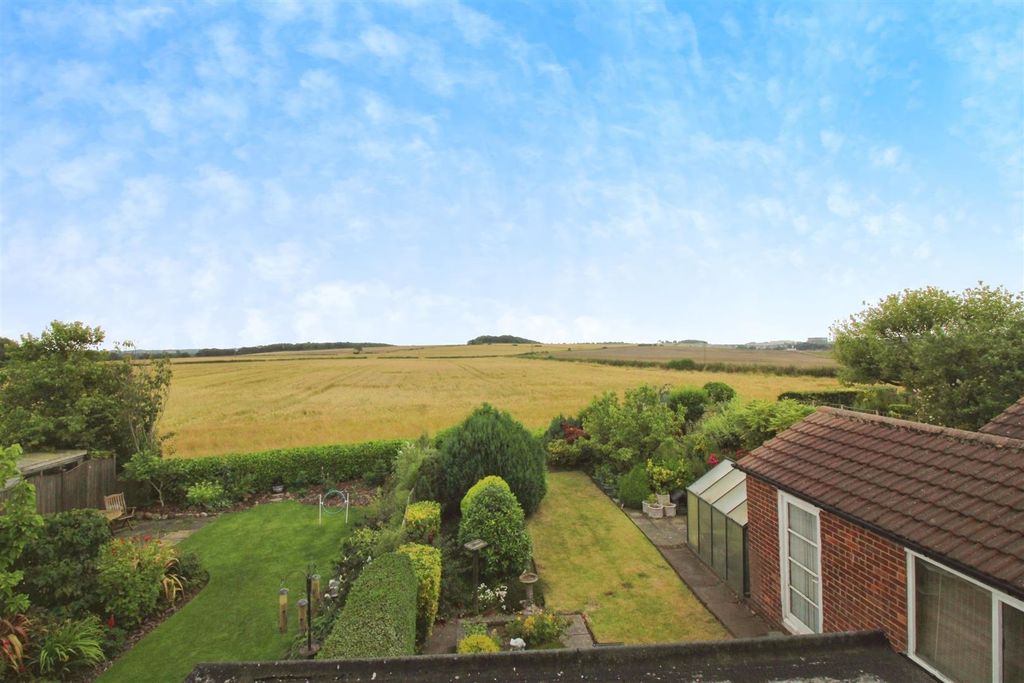 Property photo 2 of 15 Exterior