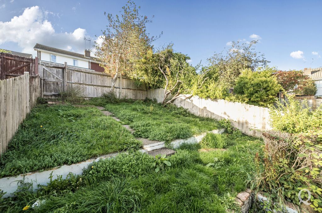 Property photo 2 of 20 E0665Ef0-B9A4-4Df...