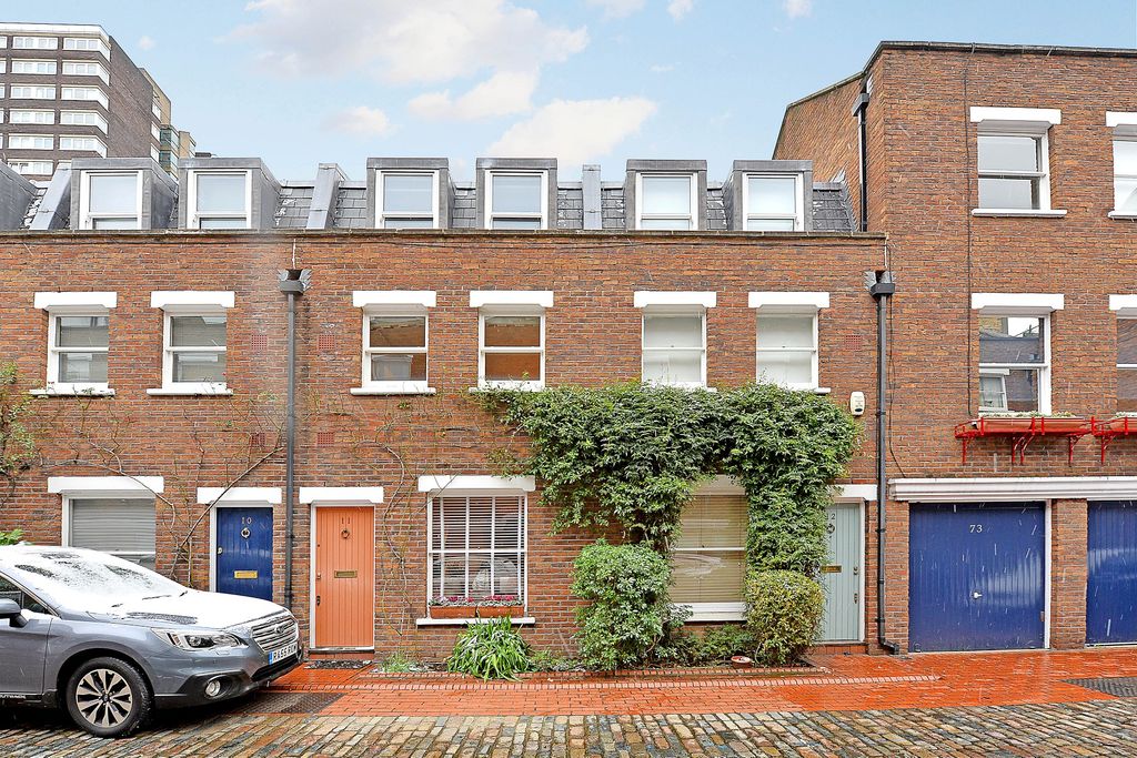 Property photo 2 of 11 External