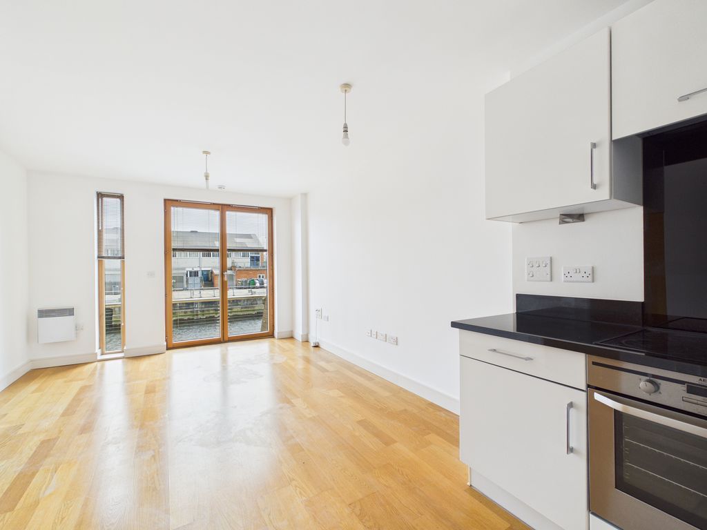 Property photo 2 of 8 Photo 6