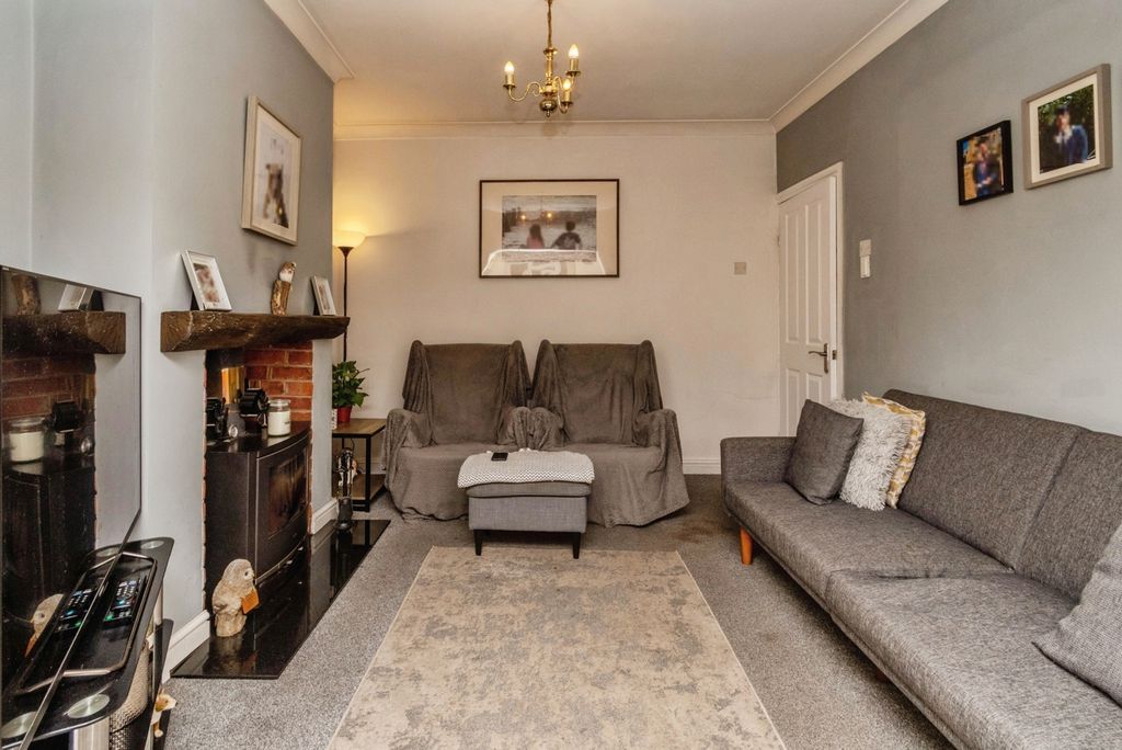 Property photo 3 of 21 Pbox-Img.Jpg