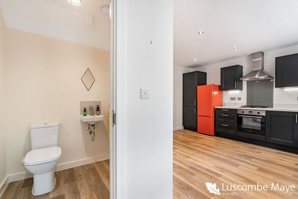 Property photo 3 of 16
