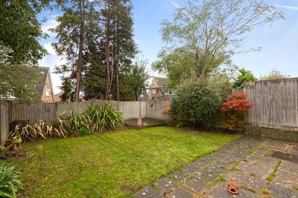 Property photo 3 of 17 Berberis Court_10.Jpg