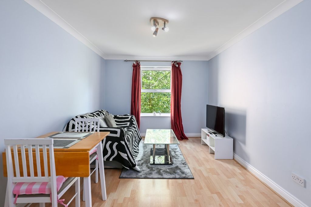 Additional image 2 of 2 bed flat for saleChancery Rise, Holgate, York YO24
