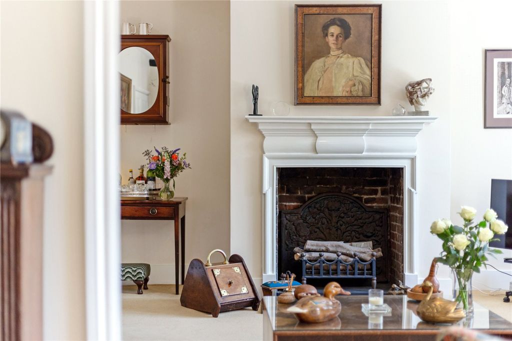 Property photo 3 of 16 Fireplace