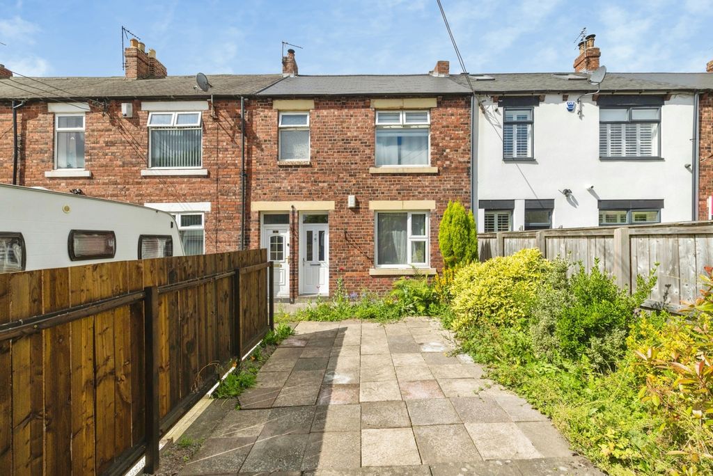 Property photo 1 of 16 Pbox-Img.Jpg