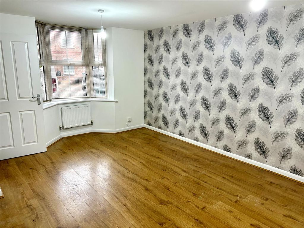 Property photo 2 of 12 5.Jpg