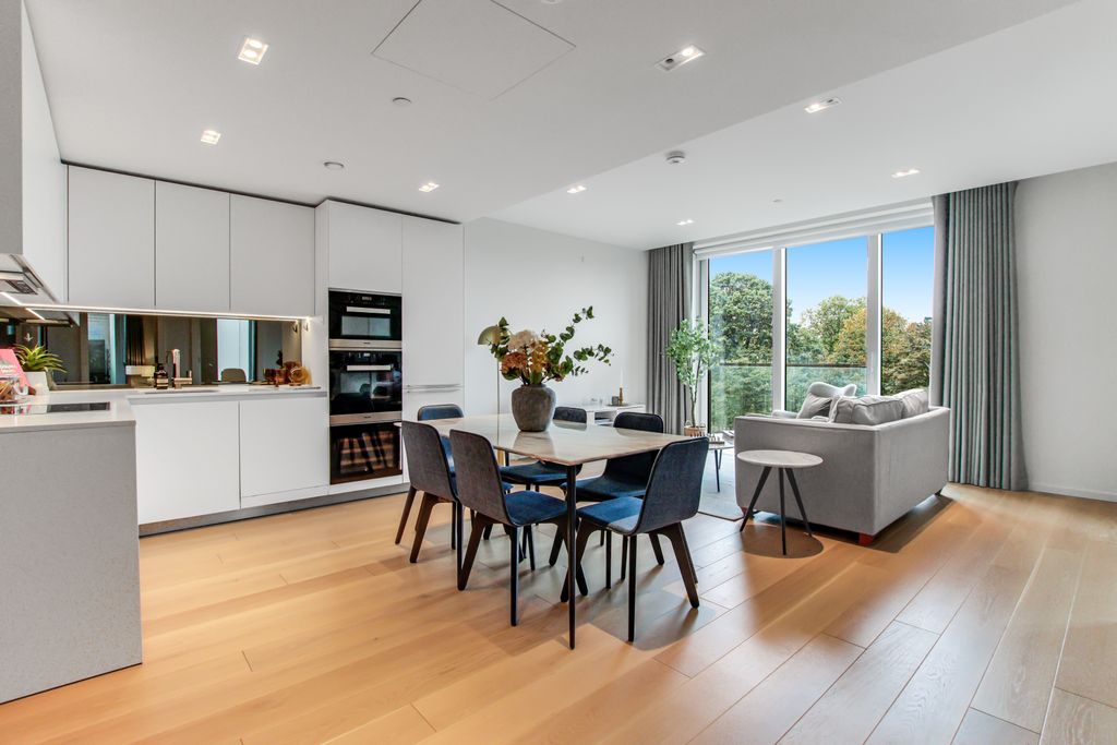 Property photo 1 of 31