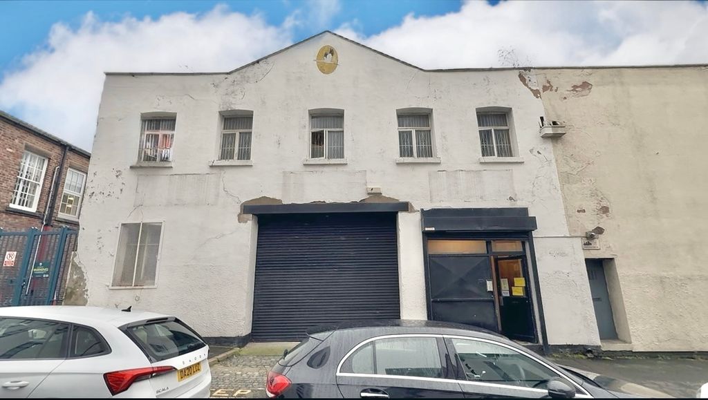 Property photo 1 of 9