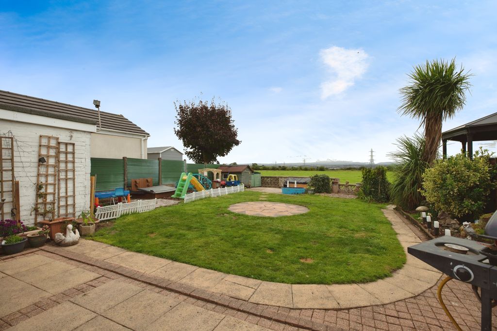 Property photo 3 of 17 Photography