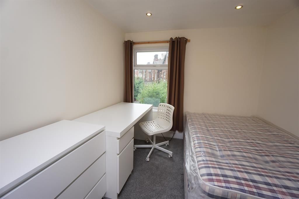 Property photo 2 of 11 Bedroom