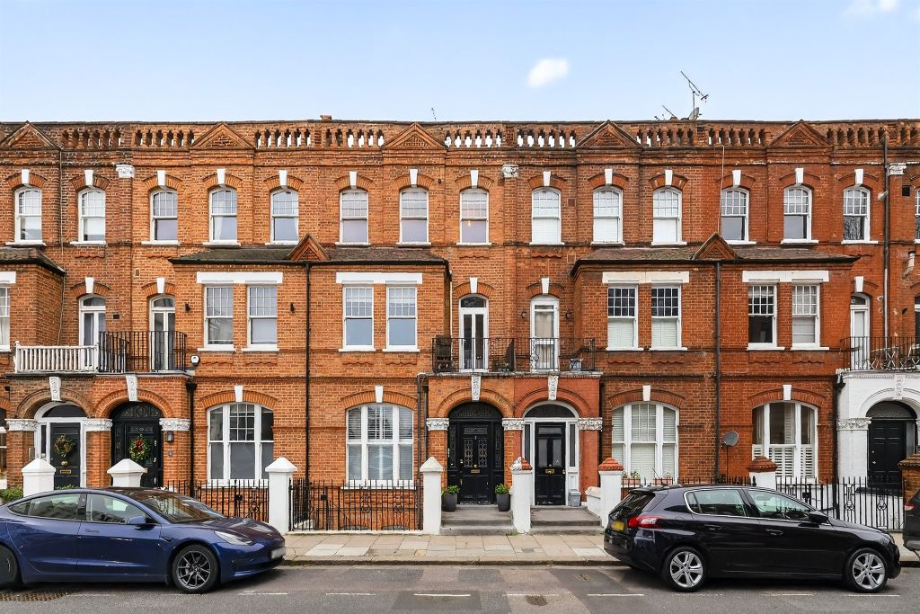 Property photo 1 of 21