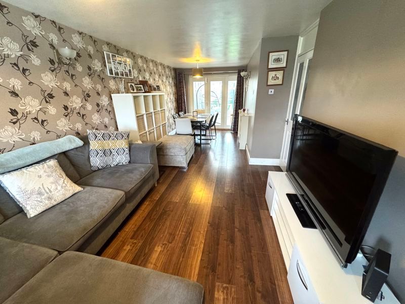 Property photo 3 of 16 Photo 7