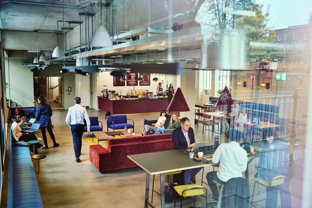 Property photo 1 of 14 Communal Area