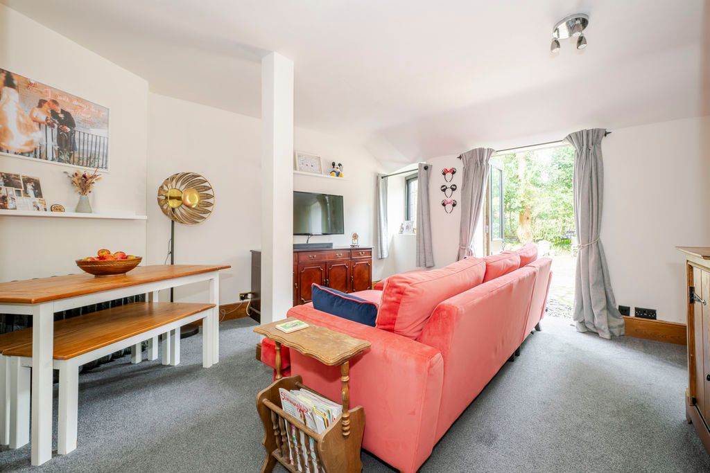 Property photo 2 of 20 Photo 14