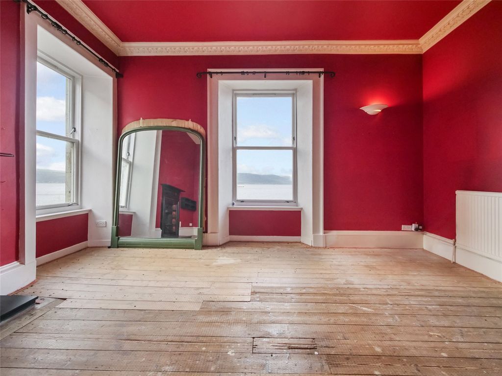 Property photo 3 of 28 Picture No. 08