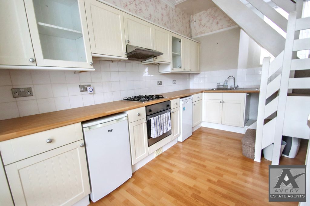 Property photo 2 of 12 Gallery