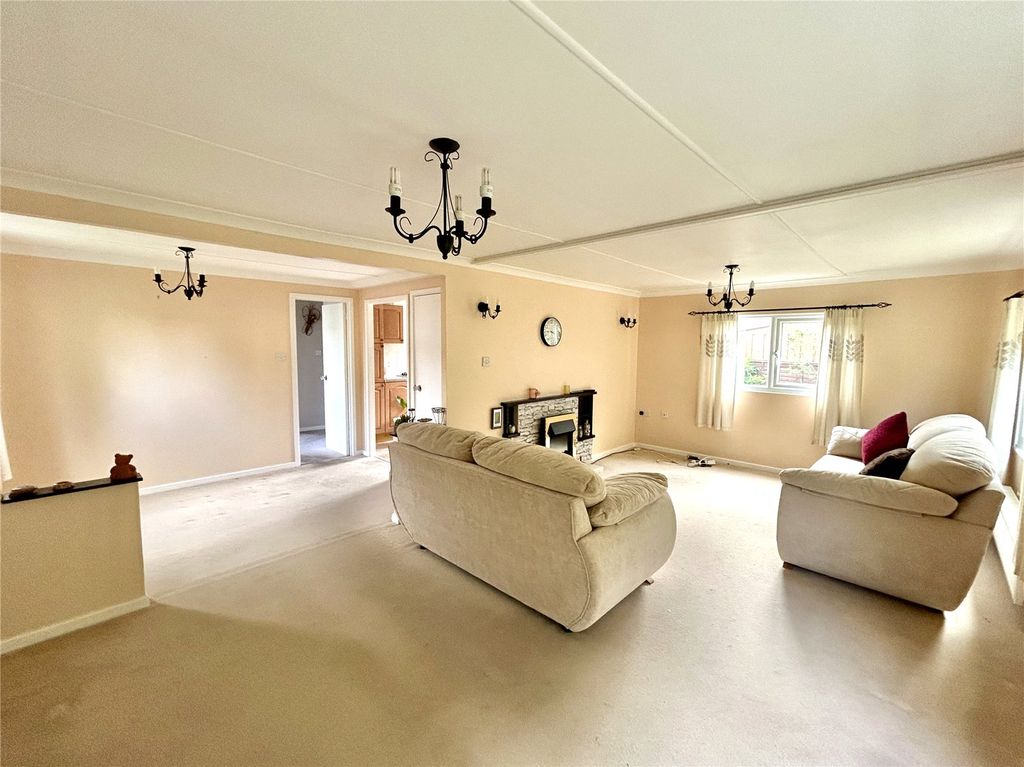 Property photo 2 of 17 Picture No. 05