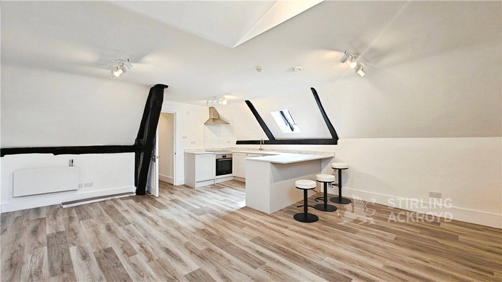 Property photo 1 of 4 Kitchen/Living Room