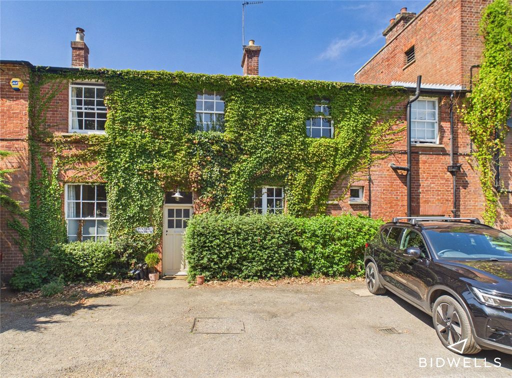 Property photo 1 of 16 Picture No. 02
