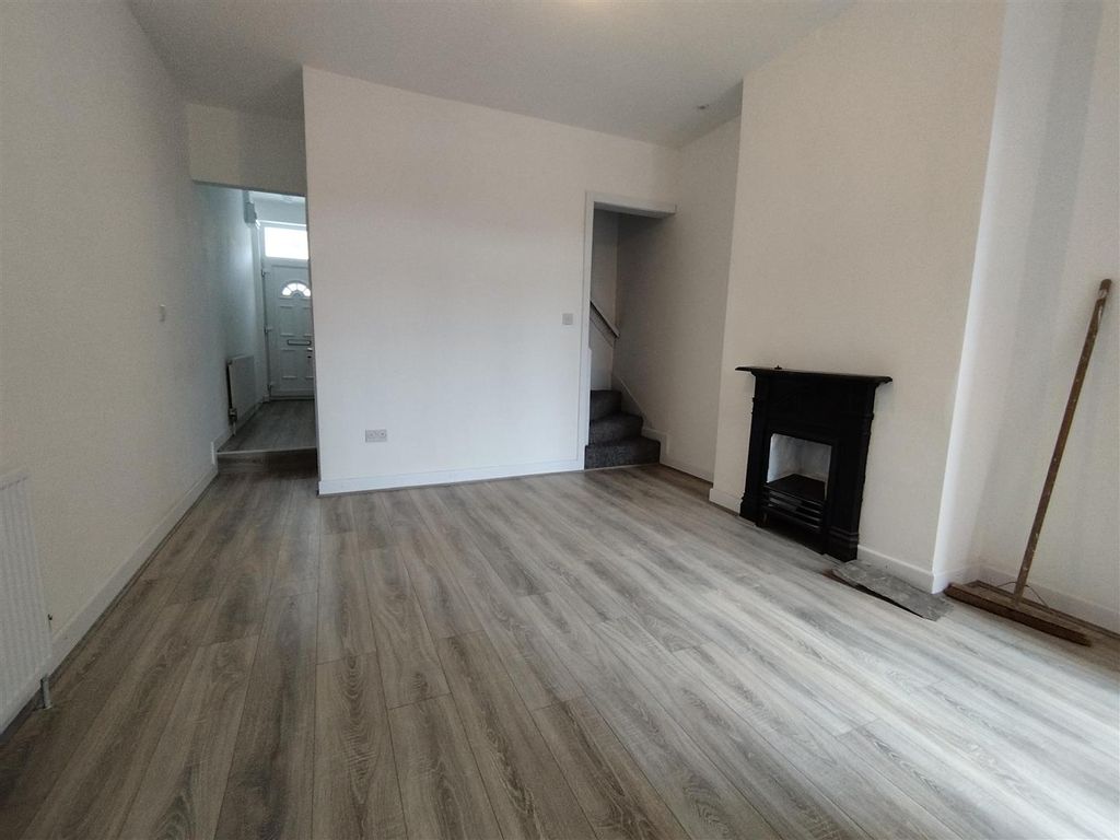 Property photo 2 of 26 1682602616970.Jpg