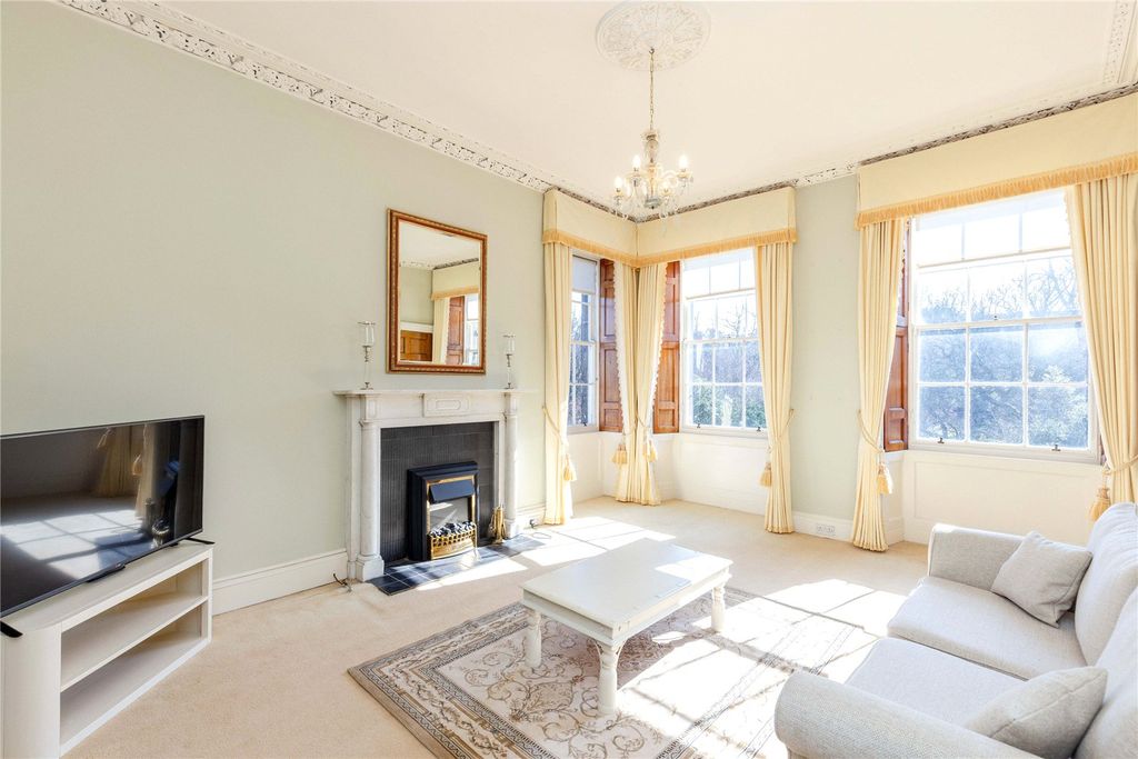 Property photo 2 of 14 Picture No. 61