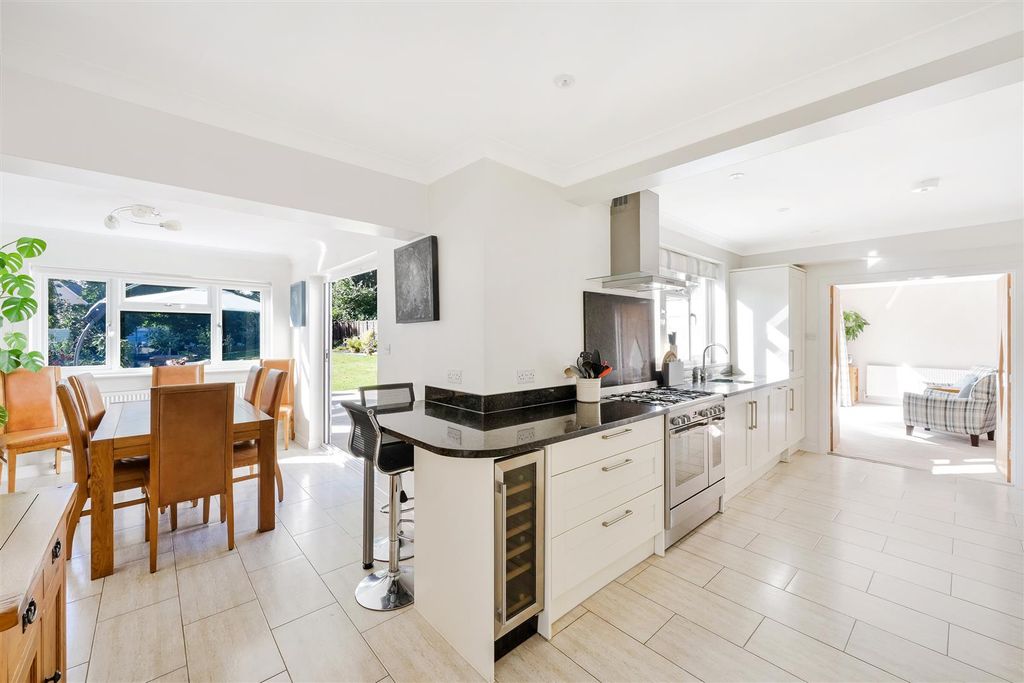 Property photo 2 of 22 Downs Wood, 11 (19).Jpg