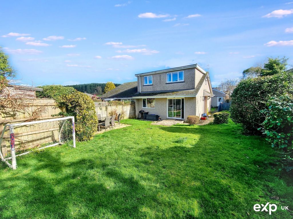 Property photo 1 of 21