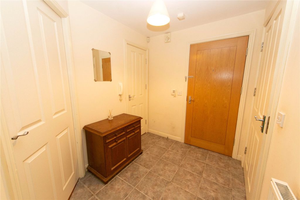 Property photo 3 of 10 Photo 08