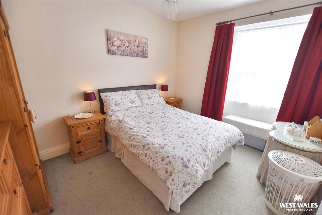 Additional image 10 of 3 bed end terrace house for saleArthur Street, Pembroke Dock SA72