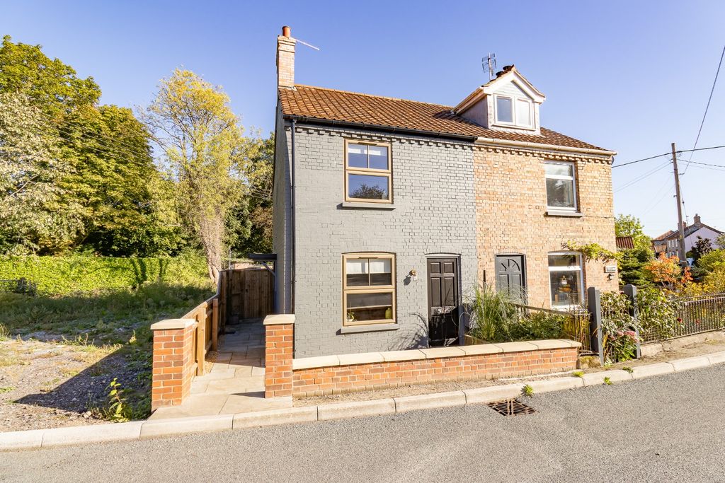 Property photo 1 of 29 5535992