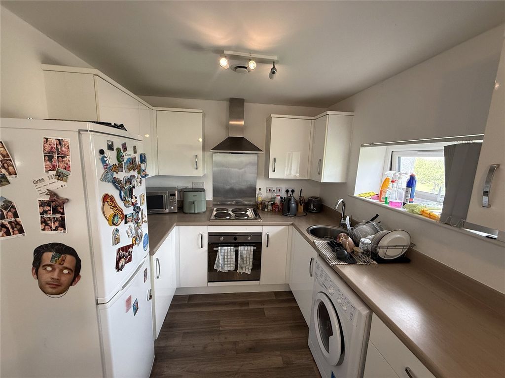 Property photo 3 of 10 Picture No. 05