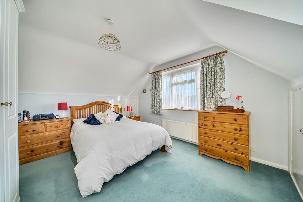 Property photo 3 of 21